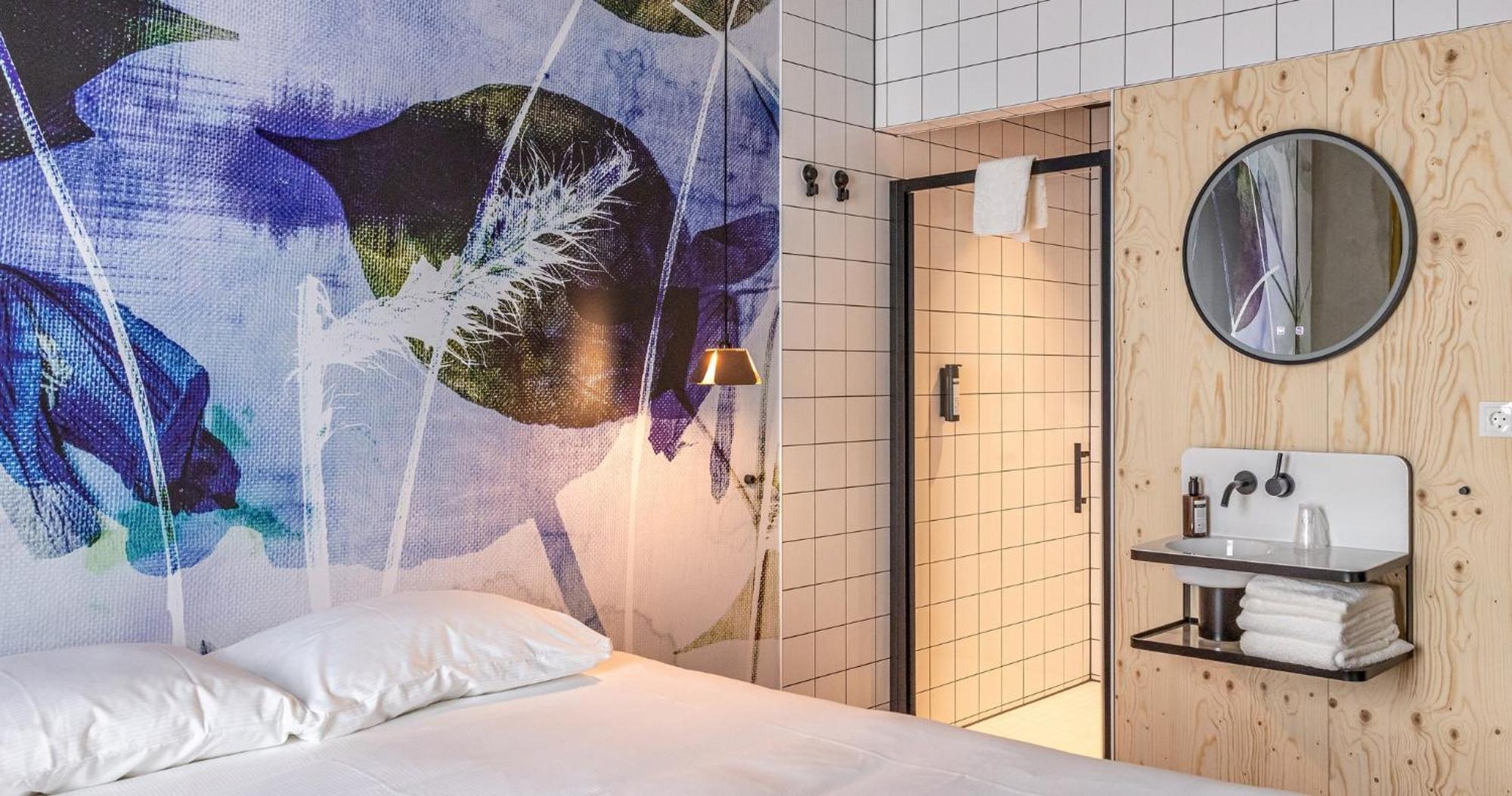Moloko, Modern Designed Sleep & Shower Hotel In City Center, Digital Key By Sms 恩斯赫德 外观 照片