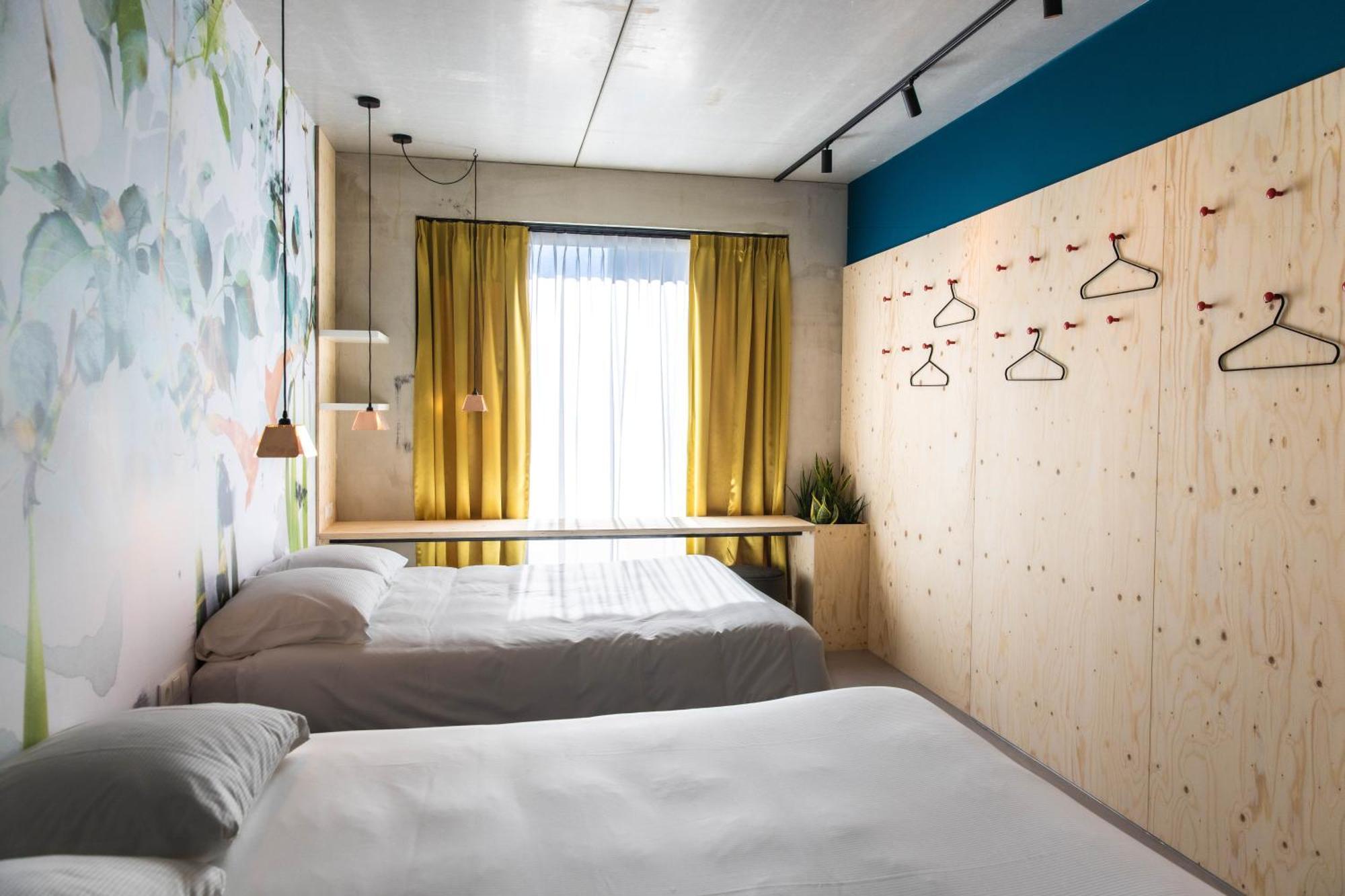 Moloko, Modern Designed Sleep & Shower Hotel In City Center, Digital Key By Sms 恩斯赫德 外观 照片
