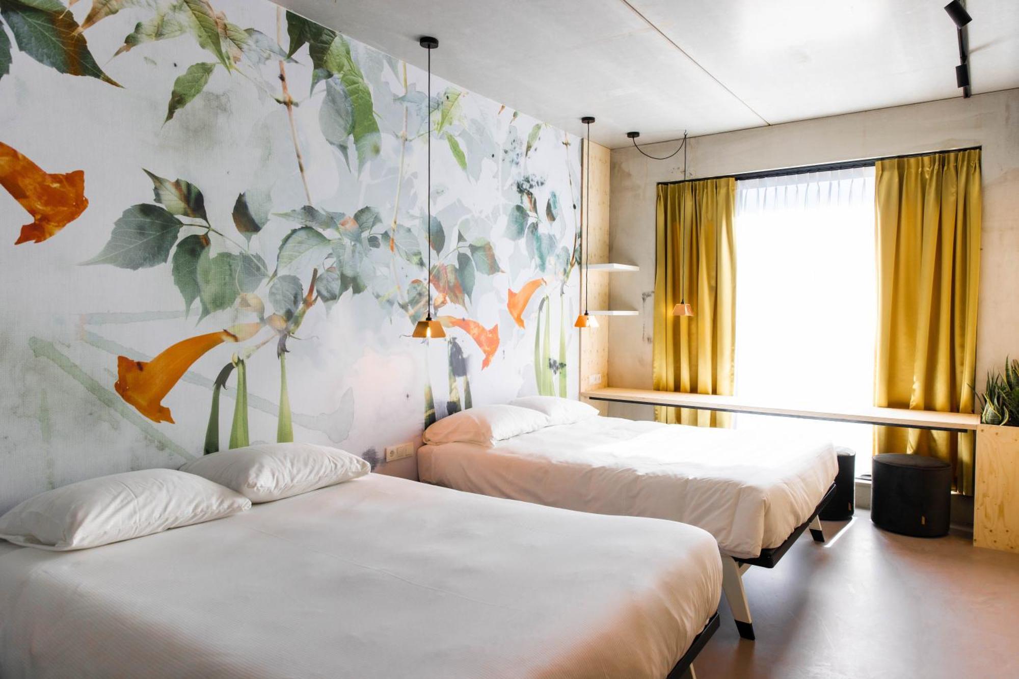 Moloko, Modern Designed Sleep & Shower Hotel In City Center, Digital Key By Sms 恩斯赫德 外观 照片