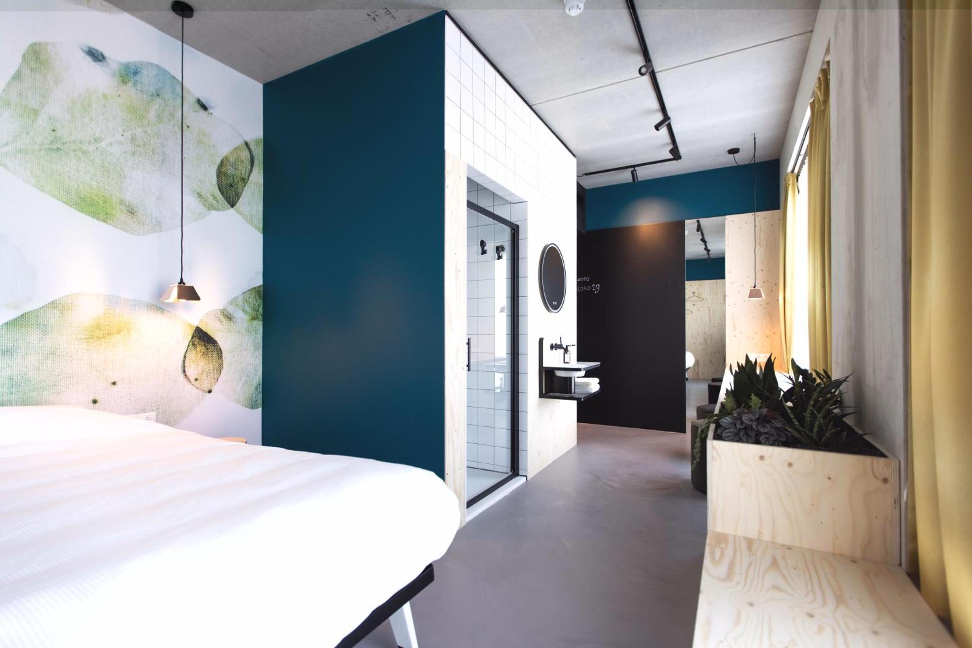 Moloko, Modern Designed Sleep & Shower Hotel In City Center, Digital Key By Sms 恩斯赫德 外观 照片